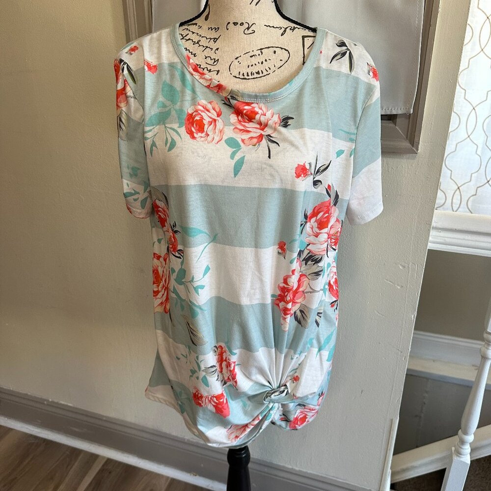 Striped and Floral Causel top- Size Large- Amazon brand